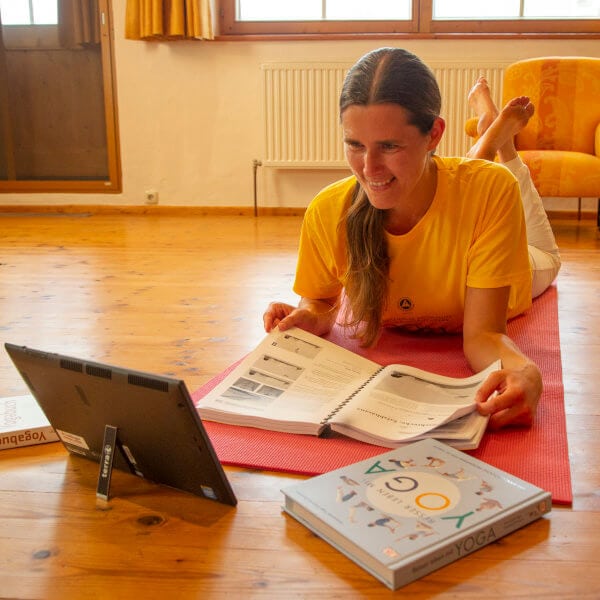 online yoga ausbildung 1