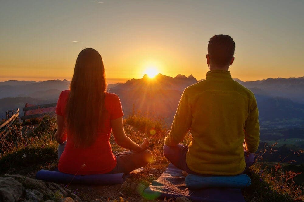 sonnenuntergang medtiation berge 1 1 1