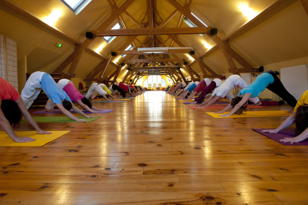 asana class yoga hall 1